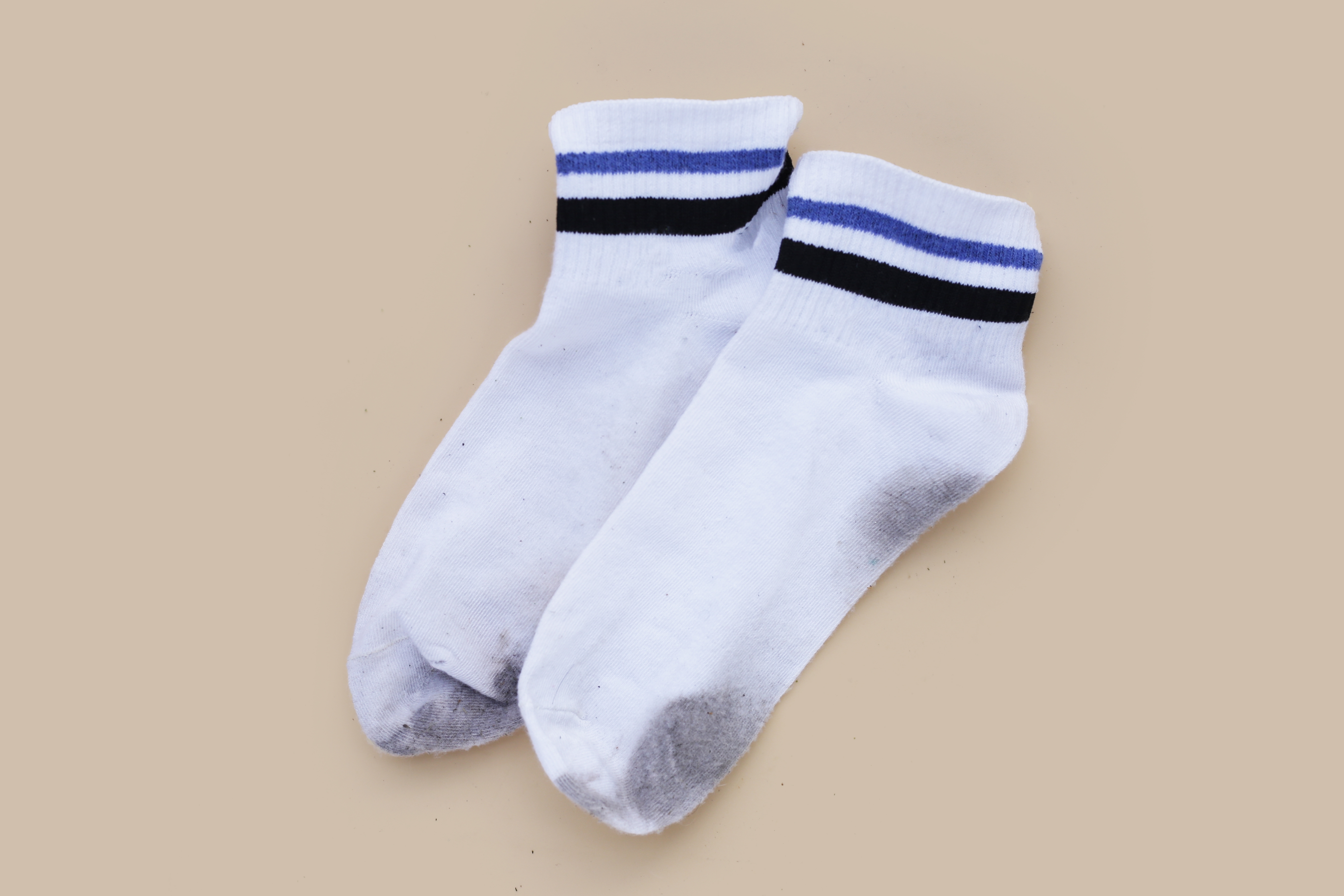 how to get white 'socks clean