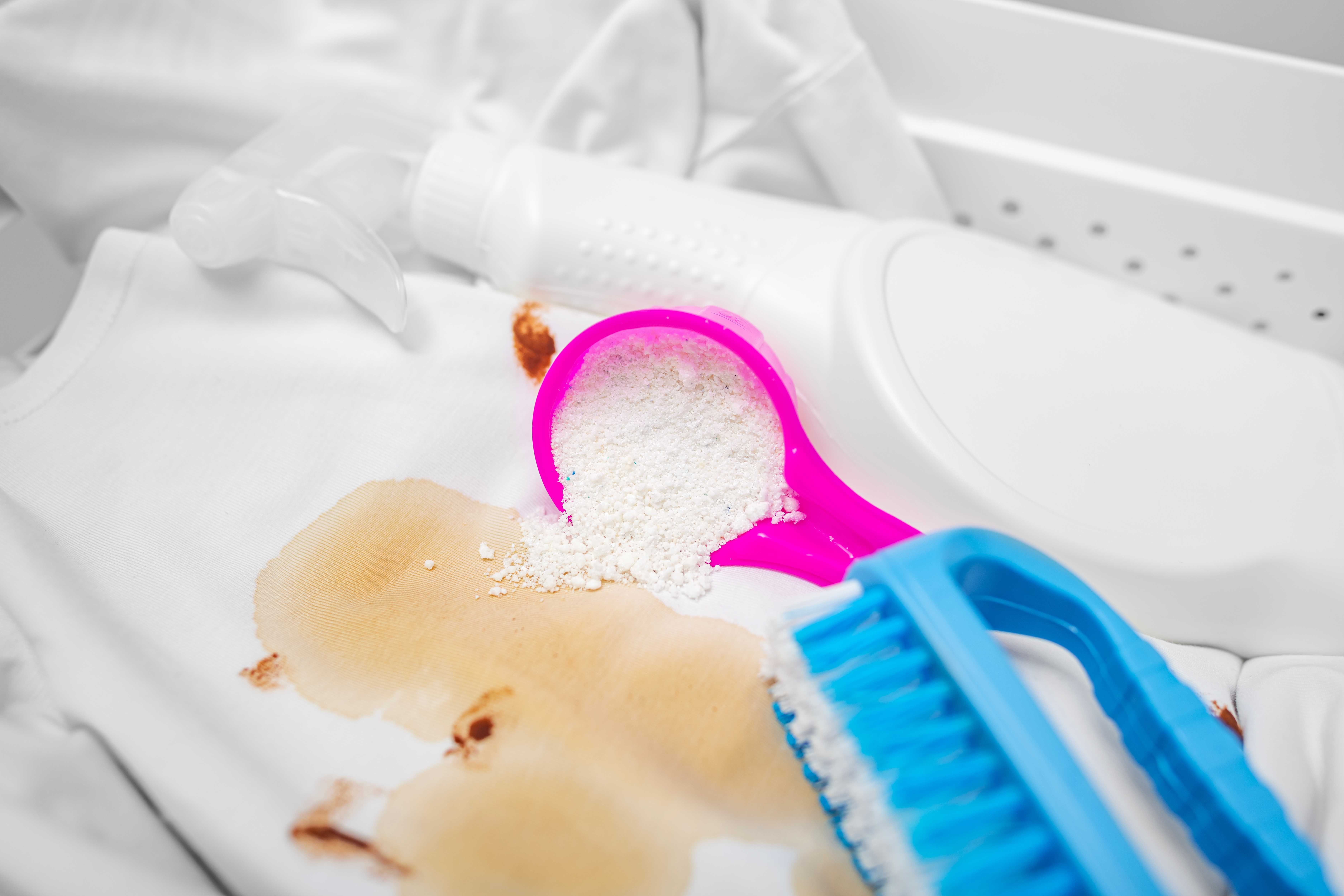 remove stain with vanish