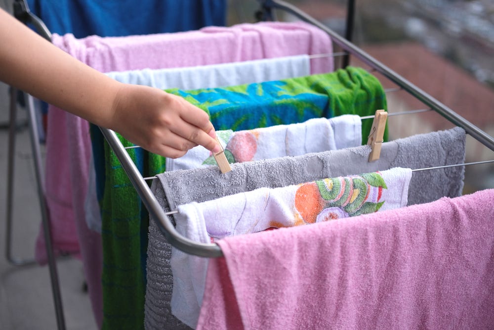 How to remove tea stains from coloured clothes