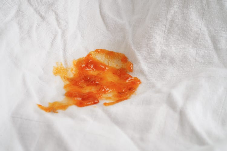 How to remove spaghetti sauce stain