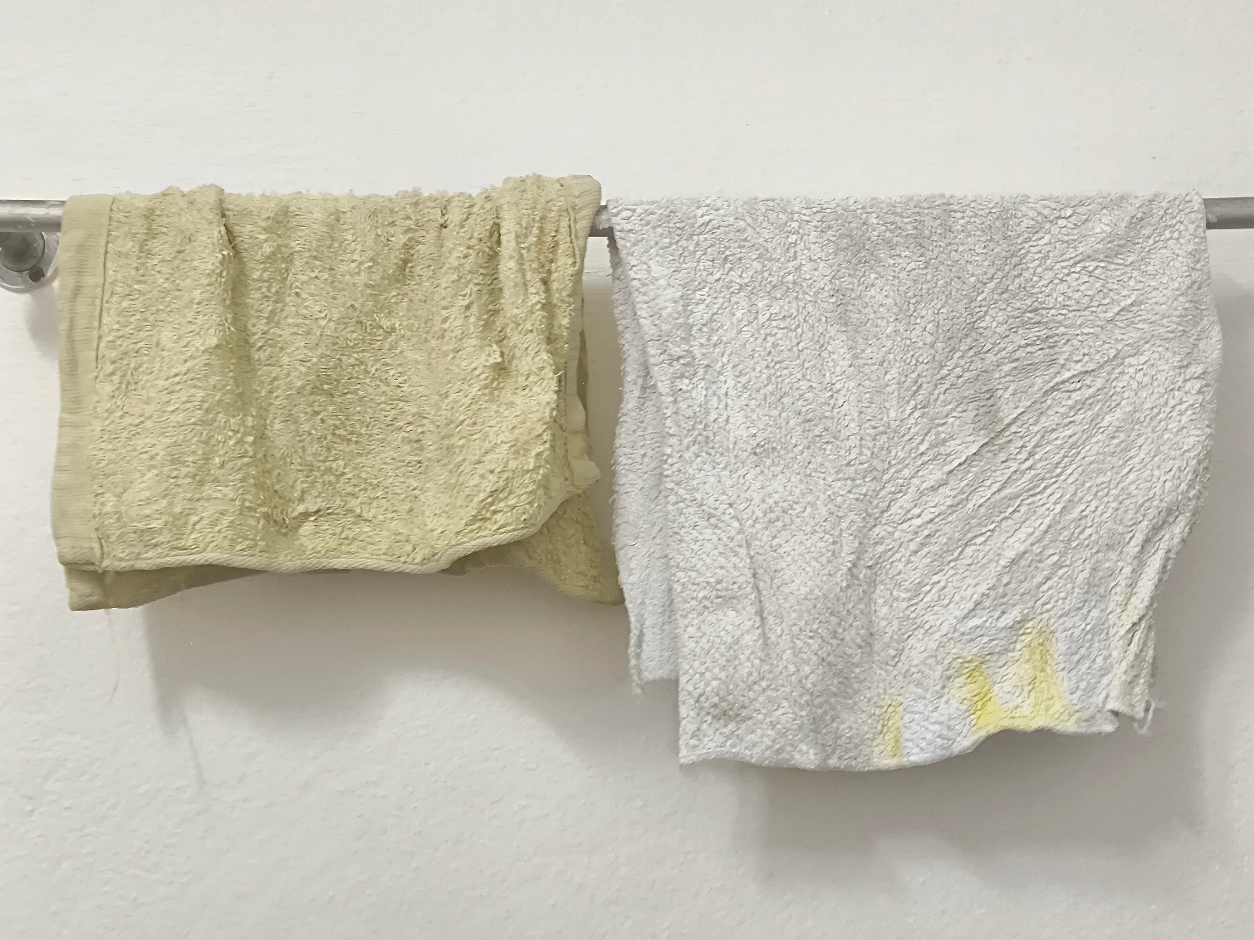 remove stains from spa towels