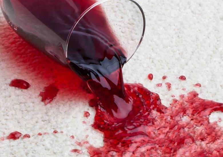Des taches de vin ? Découvrez toutes nos astuces Vanish !