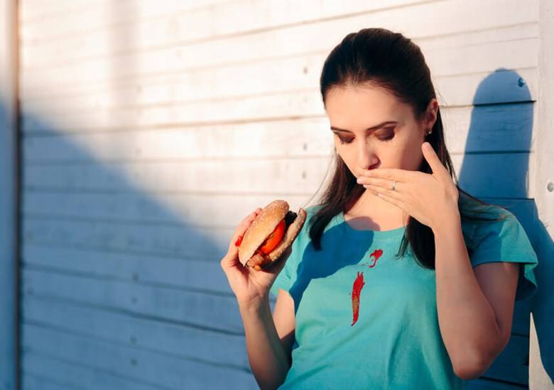 Como tirar mancha de ketchup dos tecidos sem danificá-los