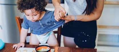 Étel- és italfoltok