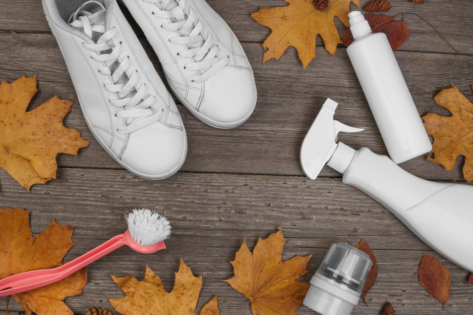 remove yellow stain from shoes