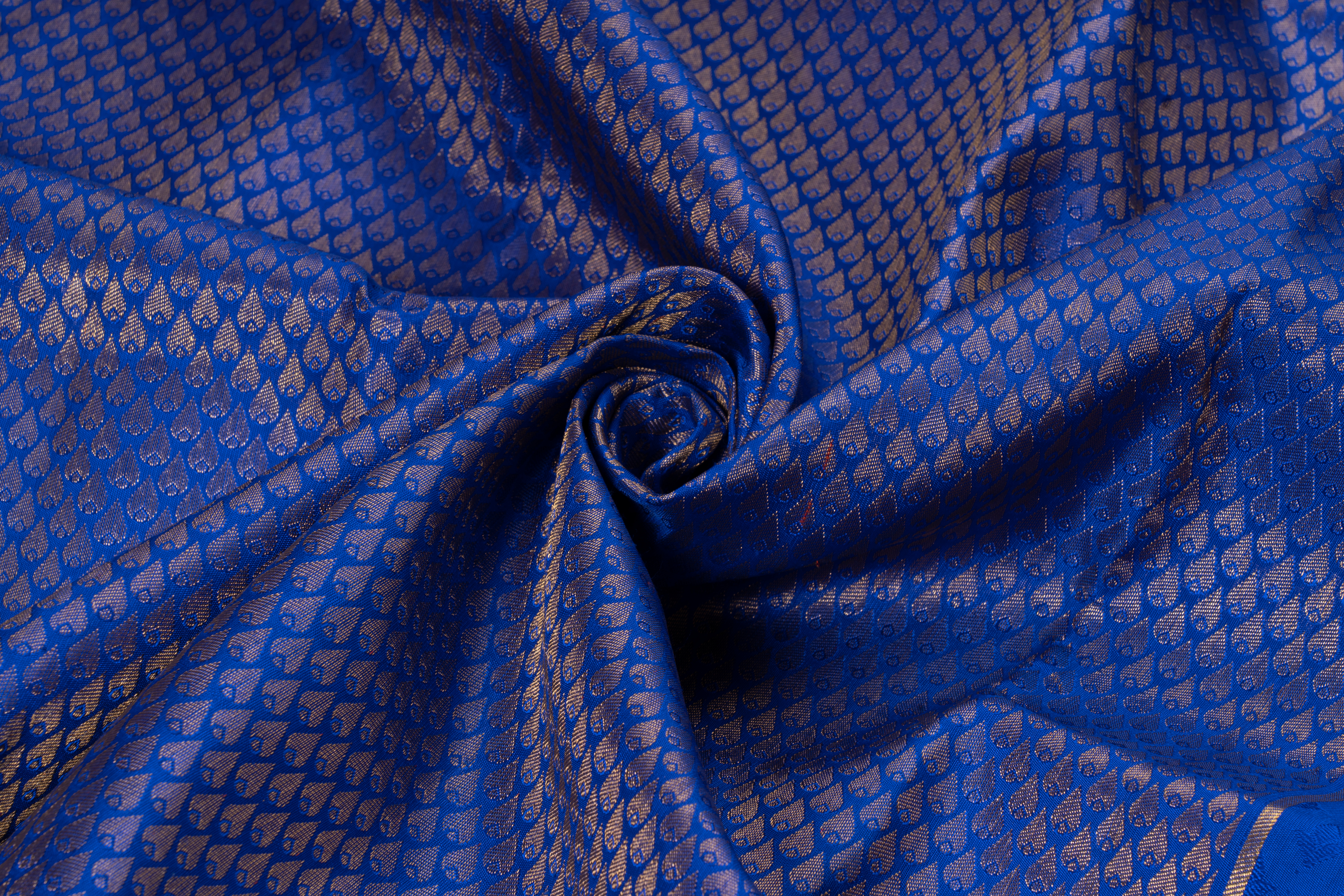 clean banarasi silk at home