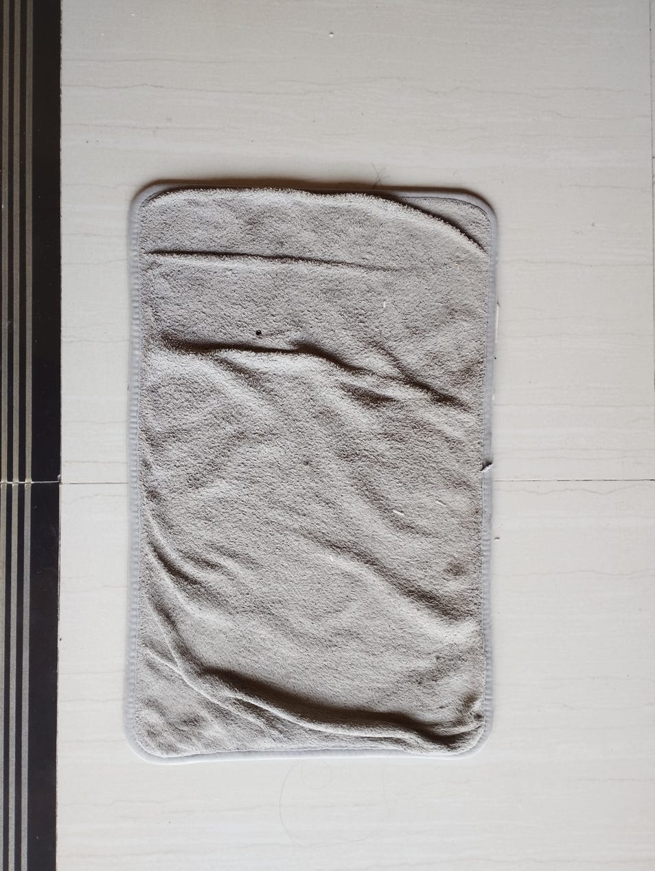 How to clean and maintain bath mats