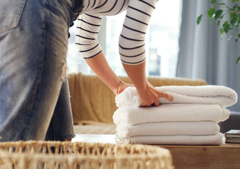 Como desencardir toalha branca