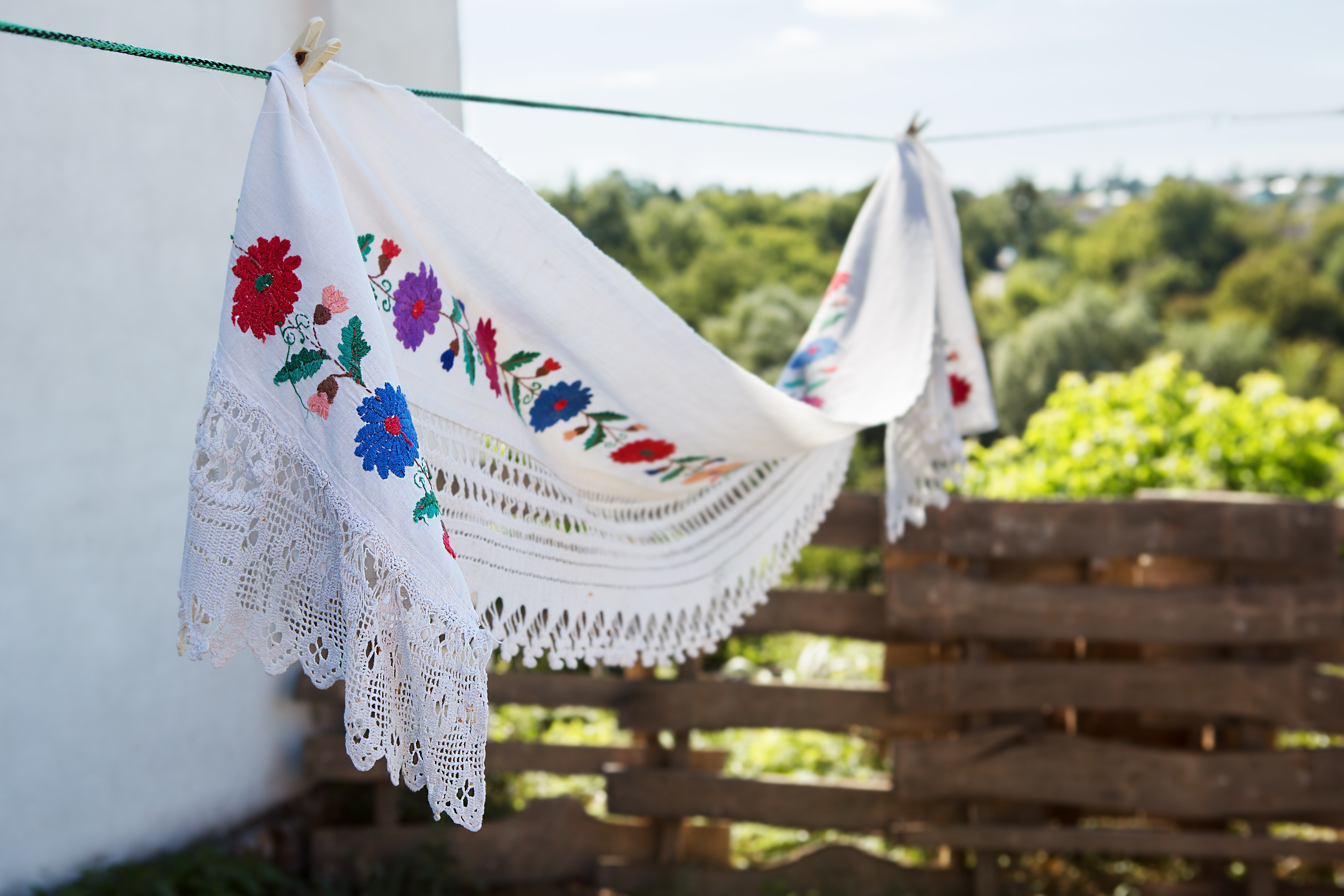 how to wash embroidered fabric