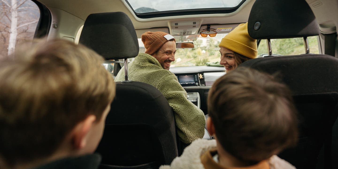 Familie im Auto