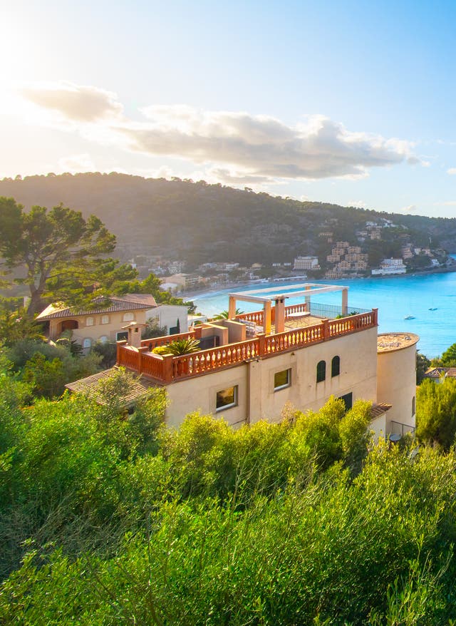Schönste Orte Mallorcas Blick auf Port de Soller in Mallorca