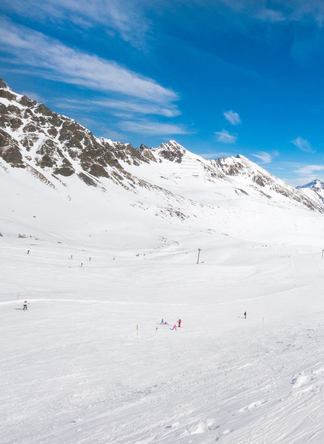 Tirol: Skifahren und Shoppen