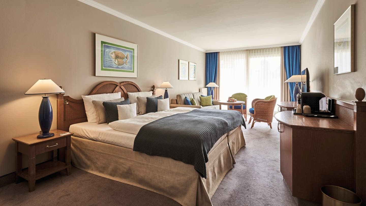 Wohnbeispiel Doppelzimmer Landseite Balkon