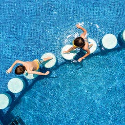 pool-steine-g-1124475289.jpg