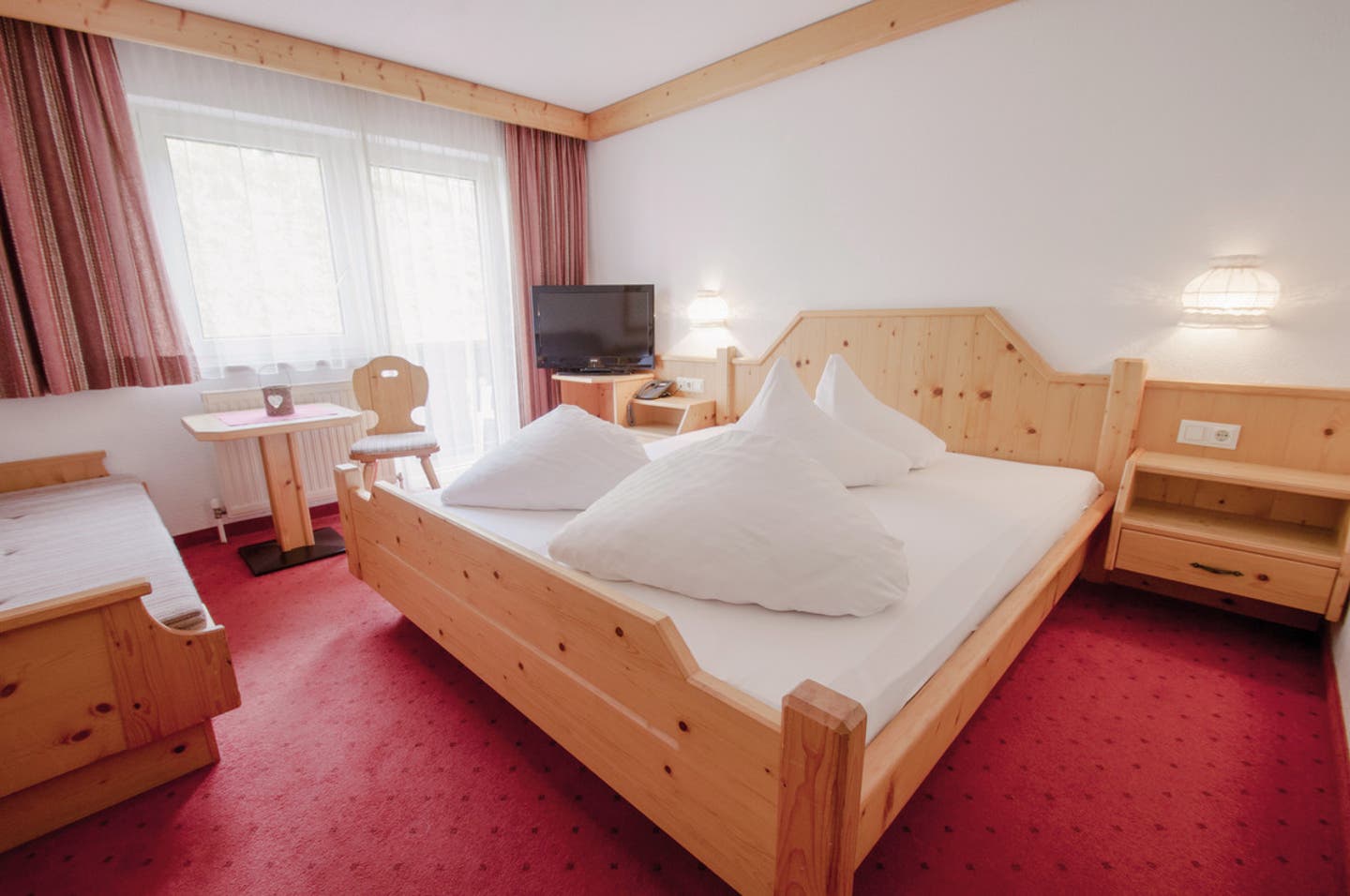 Wohnbeispiel Doppelzimmer Bergseite