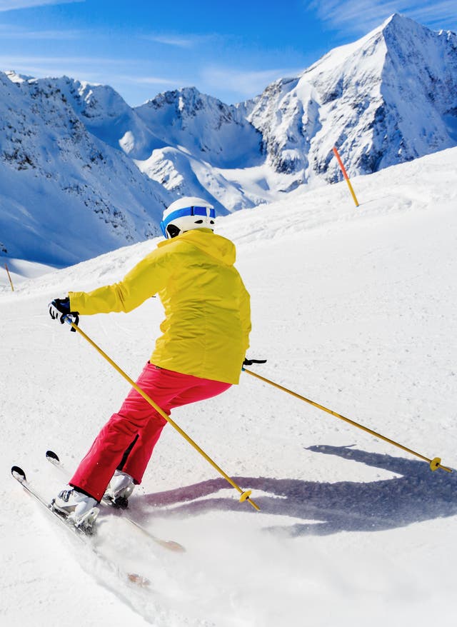 Skiurlaub Skipiste in den Bergen