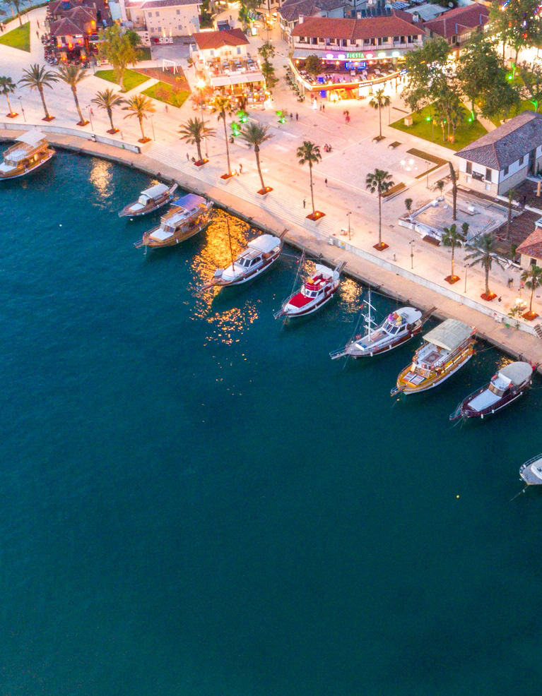 Blick auf den Hafen von Side