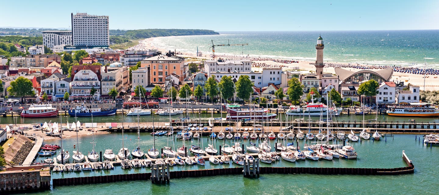 Blick auf Warnemünde