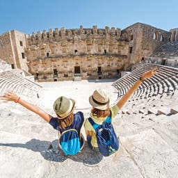 griechenland-athen-kinder-g-1146295488.jpg