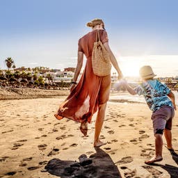 familie-spanien-kanaren-teneriffa-g-1311147632.jpg