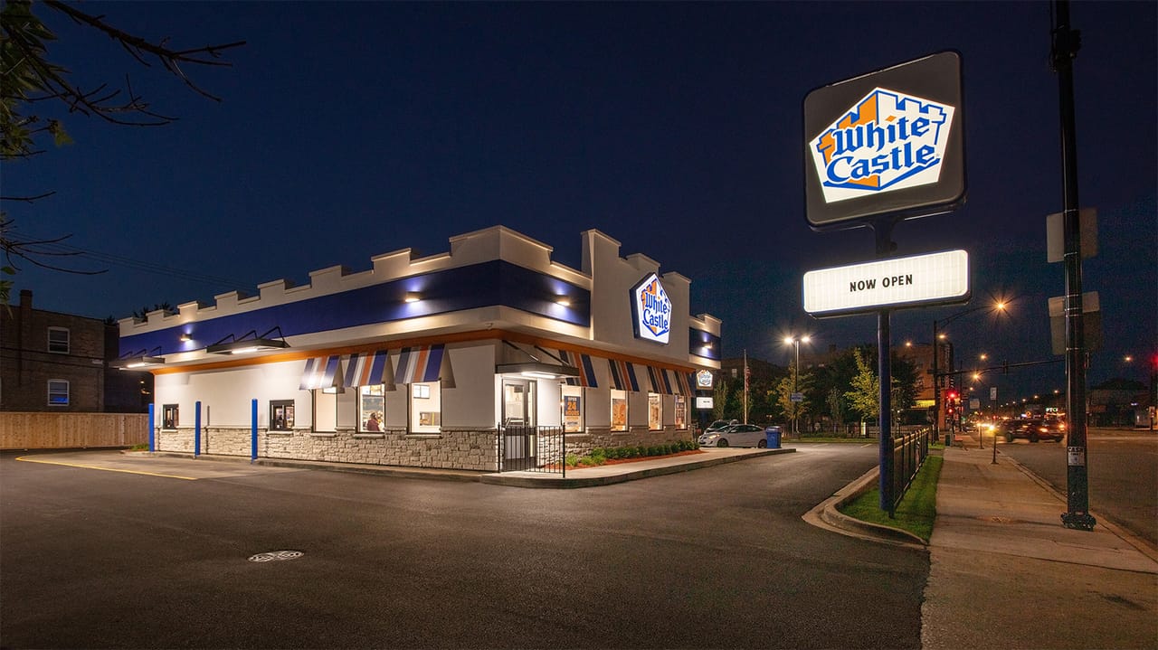 White Castle Programmer White Castle offers six pack of original sliders for $4