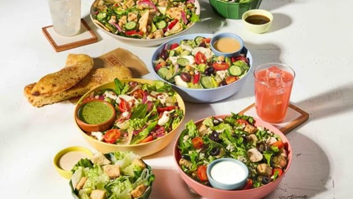Blaze Pizza adds 3 new entrée salads