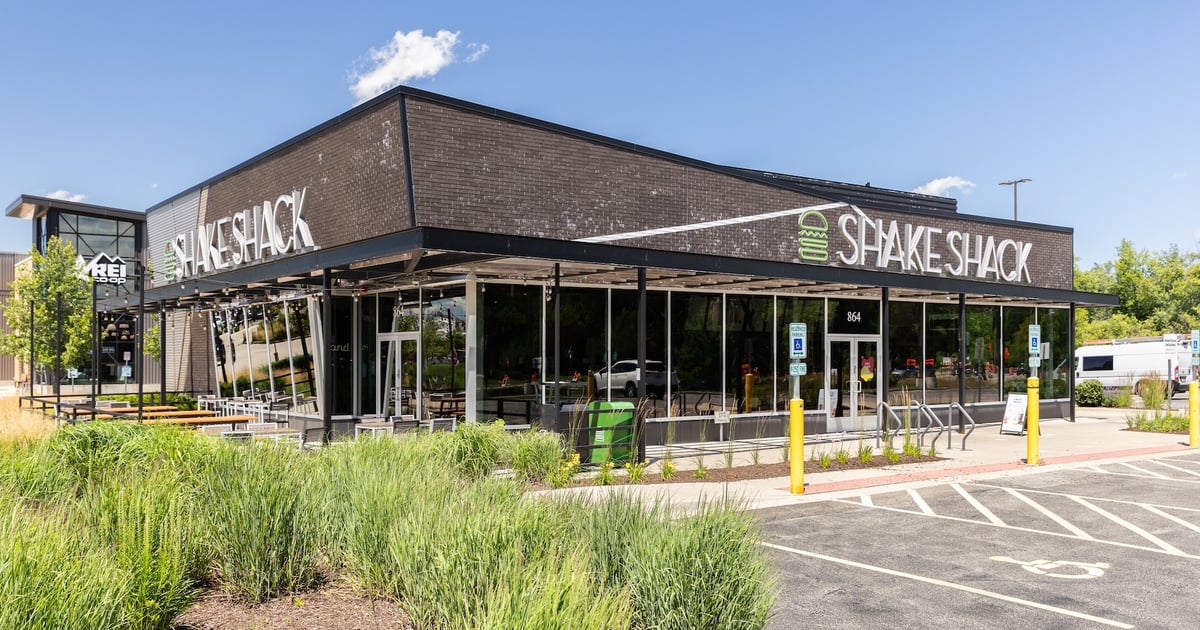 A Shake Shack restaurant exterior.