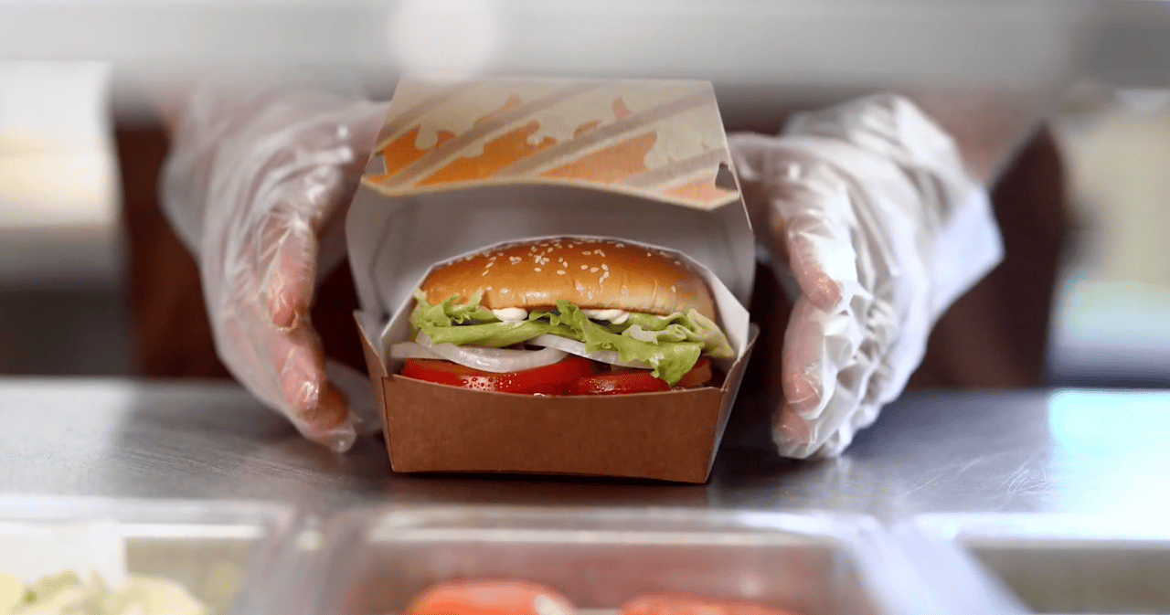 FoodWireDaily — Burger King’s sales surge while Popeyes struggles