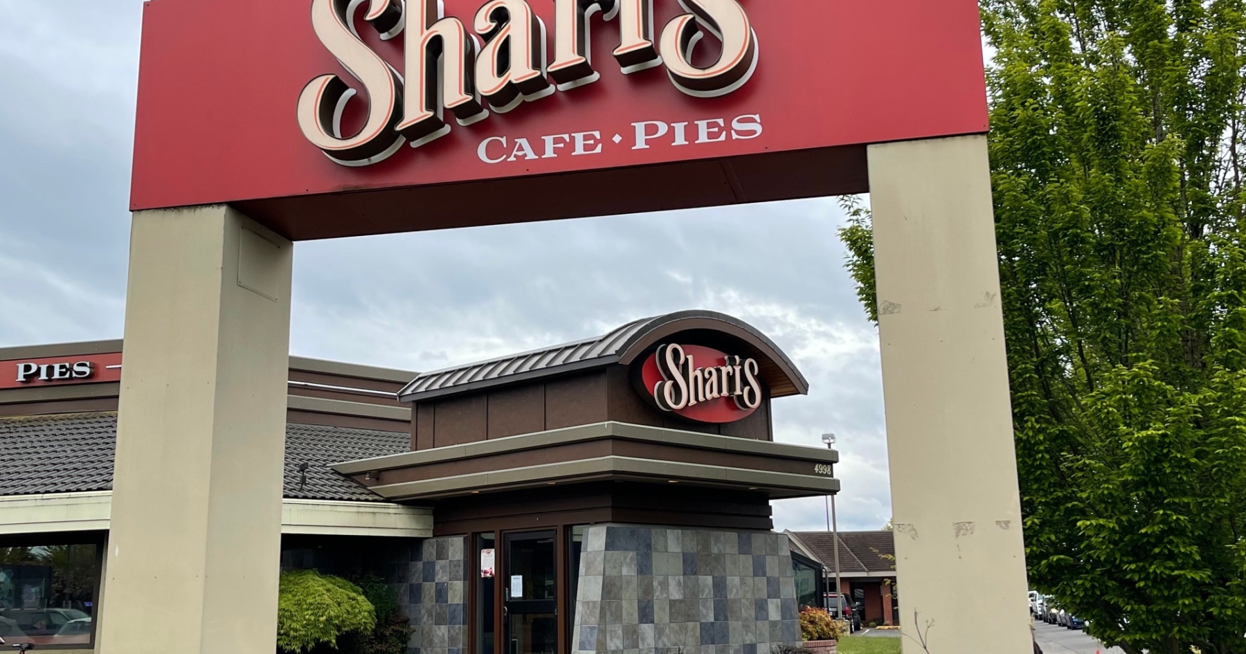FoodWireDaily — Coco’s and Shari’s owner files for bankruptcy amid cash-flow freeze