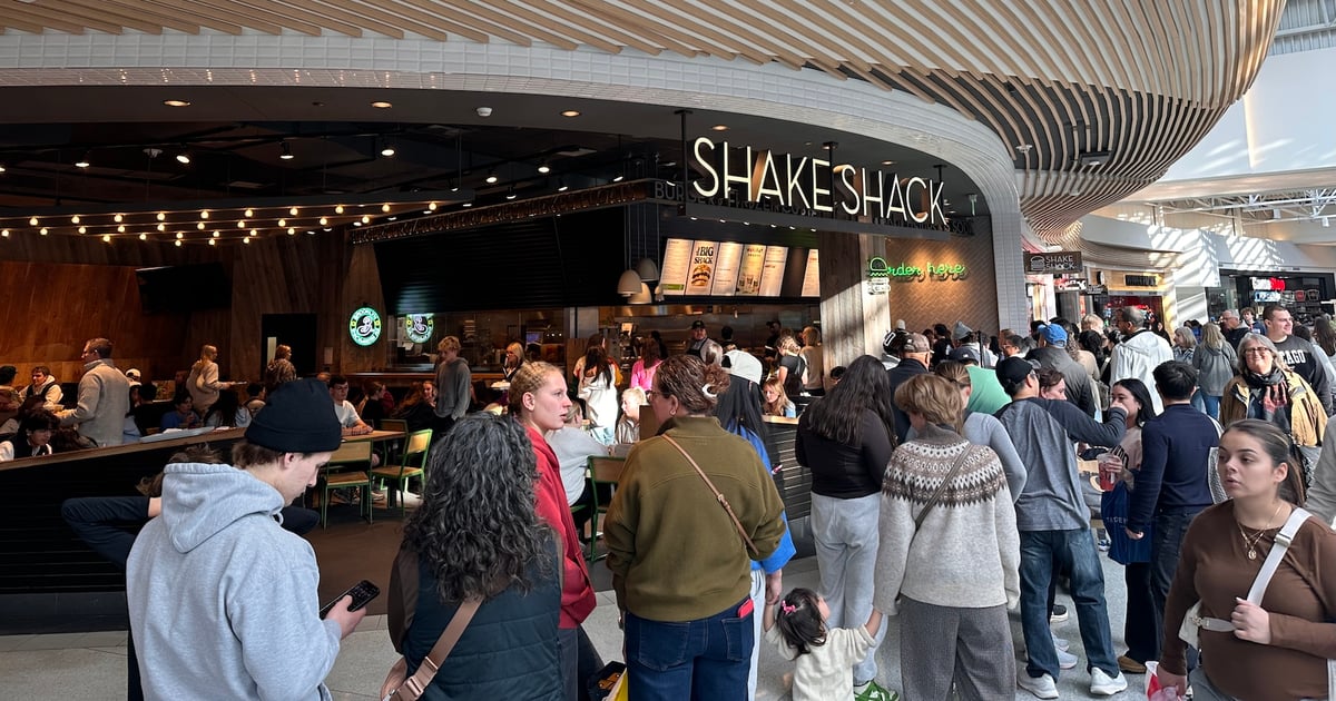 In a tough burger business, some chains are taking share