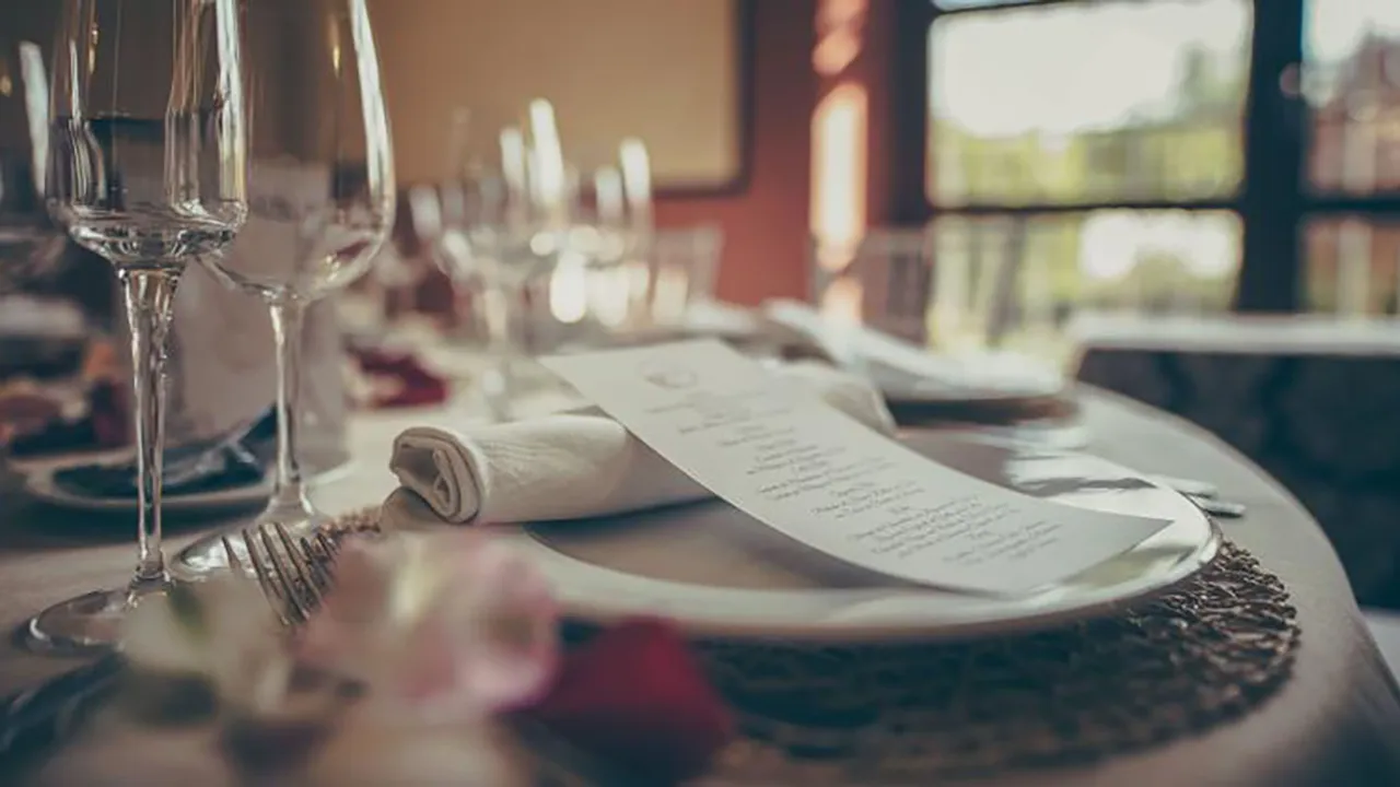 A restaurant place setting A restaurant place setting