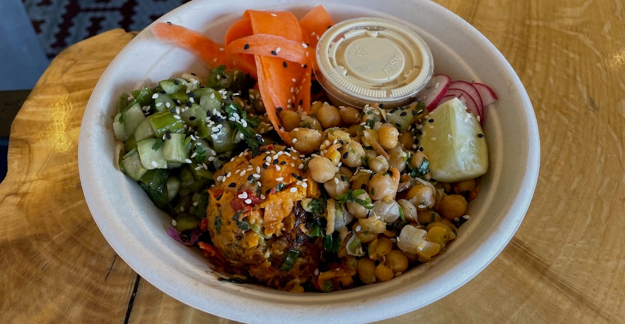 FoodWireDaily — Tilman Fertitta, Del Taco, Clover Food Lab
