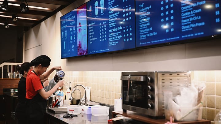 Digital signage for QSR and fast casual restaurants: an underrated solution