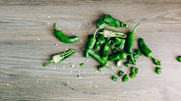 FoodWireDaily — Qdoba pulls jalapeños as salmonella outbreak spreads