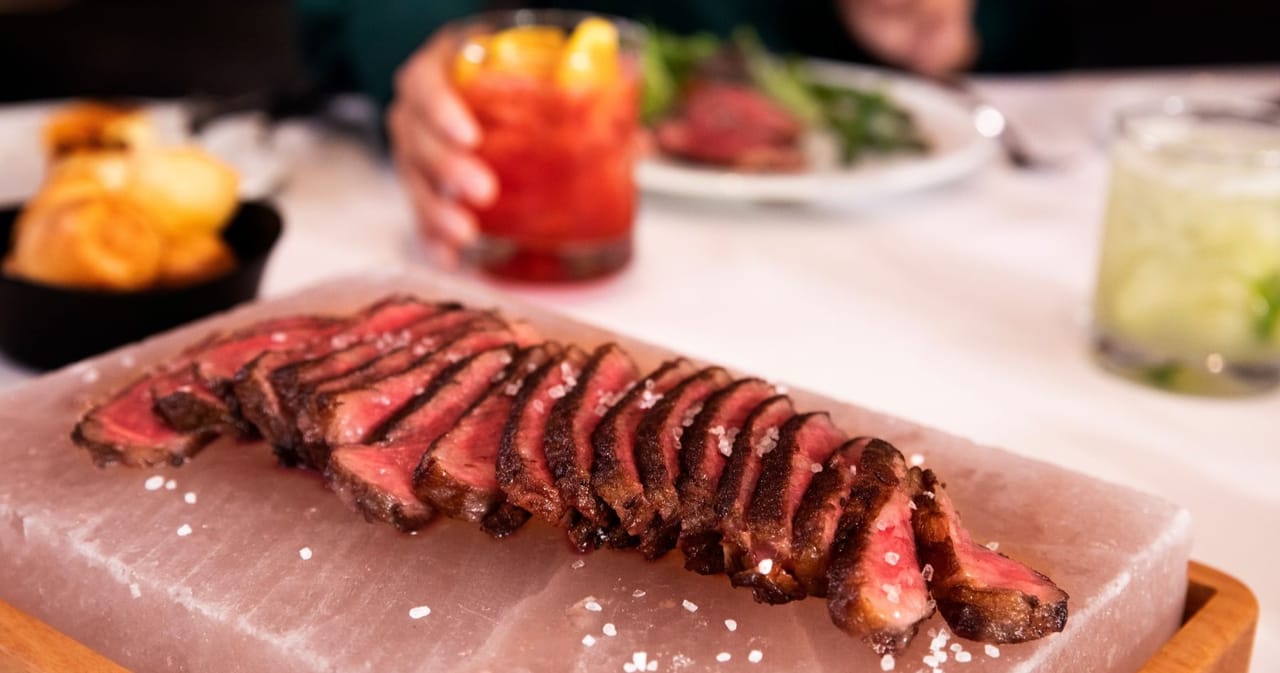 FoodWireDaily — Restaurant industry navigates ‘complex’ consumer landscape as sentiment hits all-time low