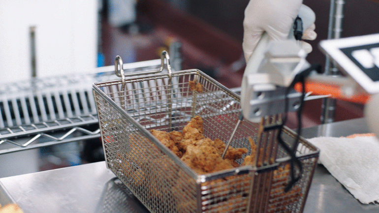 Tech Tracker: Flippy the burger robot moonlights as fry cook