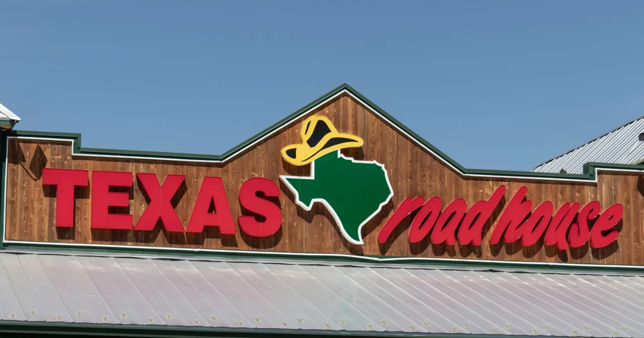 Texas Roadhouse keeps on humming as sales, traffic rise