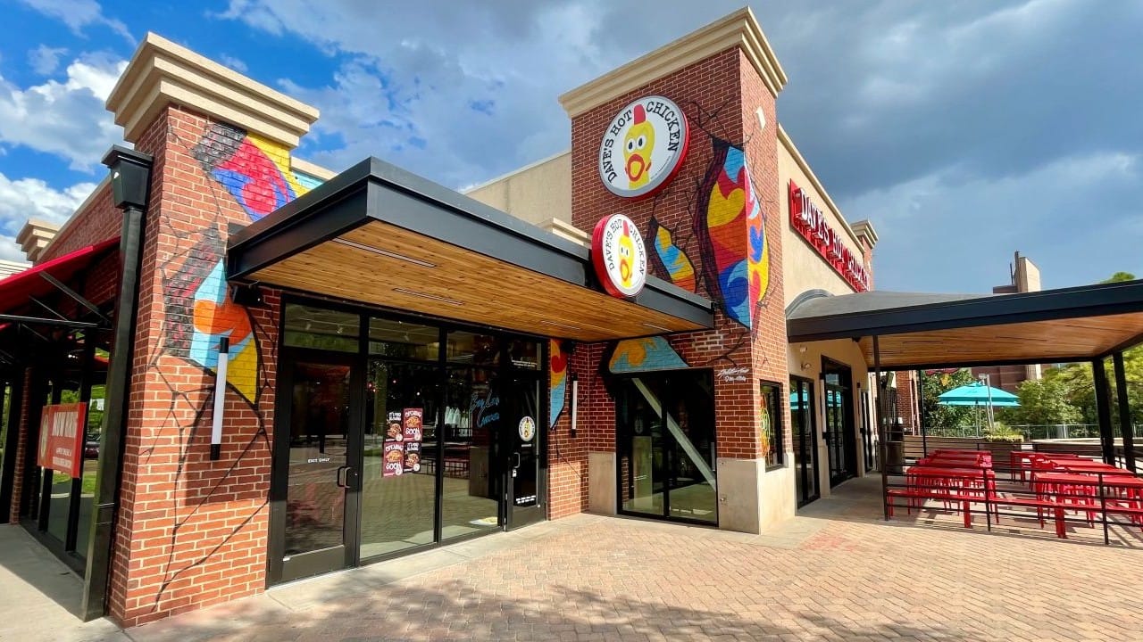 7-unit Dave’s Hot Chicken franchisee files Chapter 11 bankruptcy