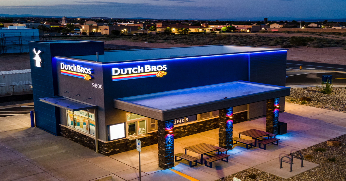Dutch Bros tests the waters on mobile ordering