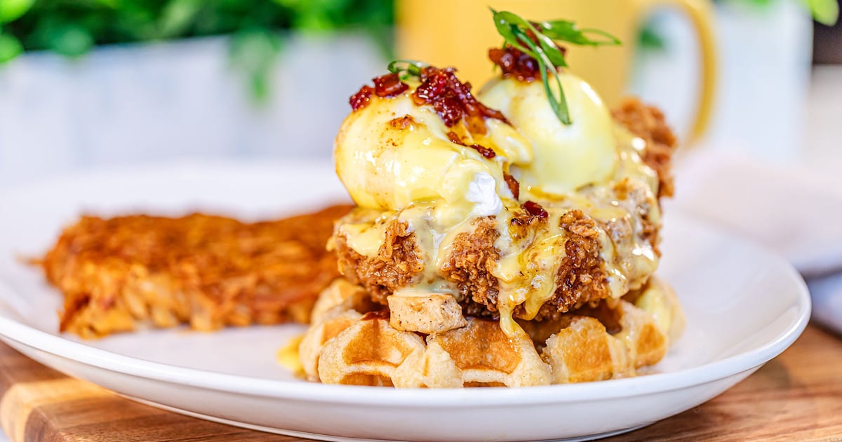 Restaurants look to chicken at breakfast as traffic declines