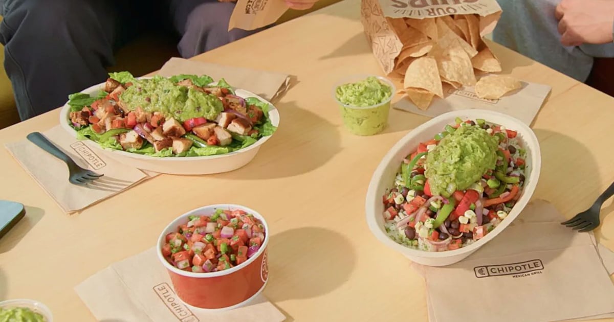 Chipotle makes its debut in Mexico