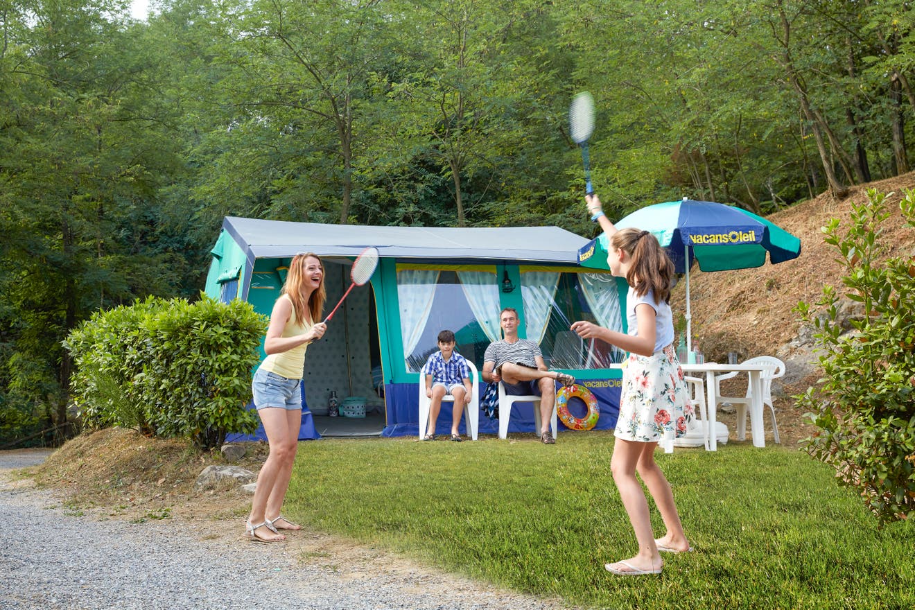 Luxury bungalow tents