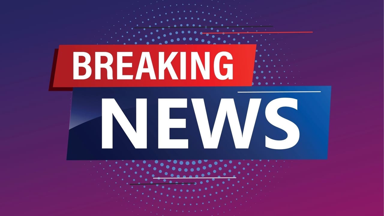 An image of the words breaking news on a screen An image of the words breaking news on a screen