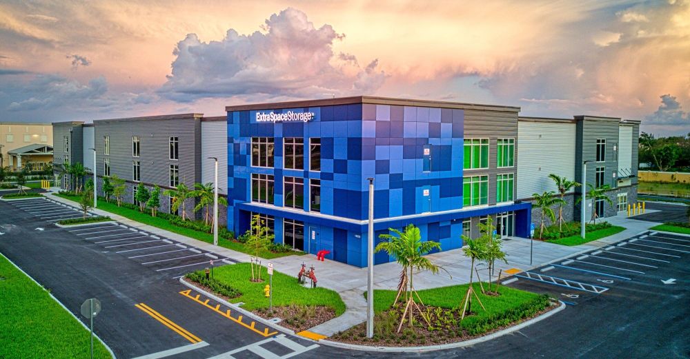 01 - Extra Space Storage Pembroke Pines FL - RKAA_1.jpg