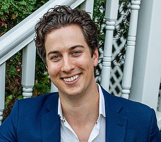 Picture of Steven Wear