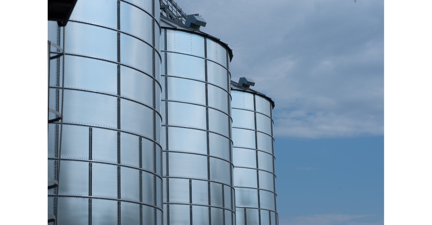 woman stuck on top of 50 foot silo