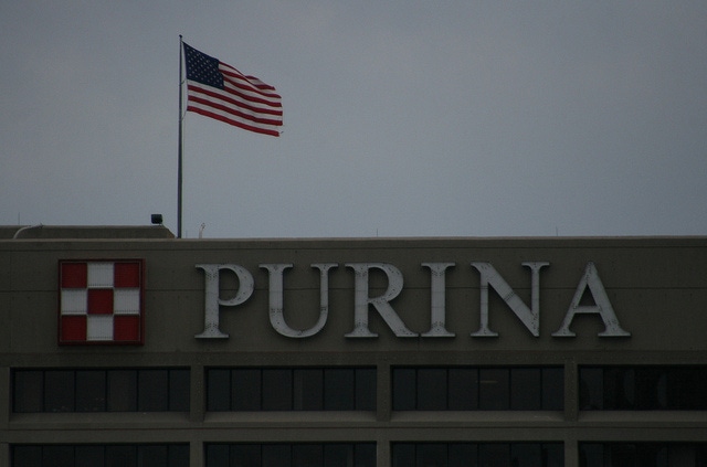 Purina to Build $320M Production Plant and Distribution Site