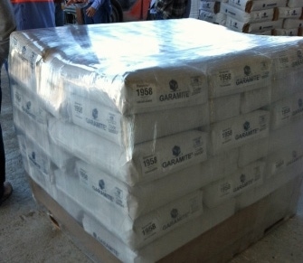 Orbital Stretch-Wrappers Secure Bulk Bags to Pallets