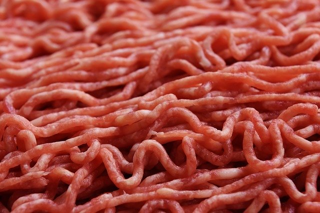 USDA Applauds Reopening of Meatpacking Plants in US