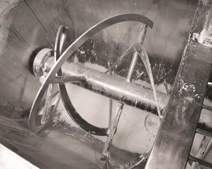 Contract Manufacturer of Powdered Cleaning Products Boosts Capacity with Ribbon Blenders Contract Manufacturer of Powdered Cleaning Products Boosts Capacity with Ribbon Blenders